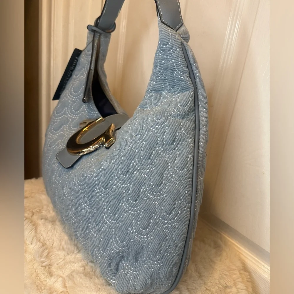 TRUE RELIGION QUILTED WOMENS SHOULDER BAG PURSE HOBO HANDBAG WITH HORSESHOE LOGO - Picture 3 of 16